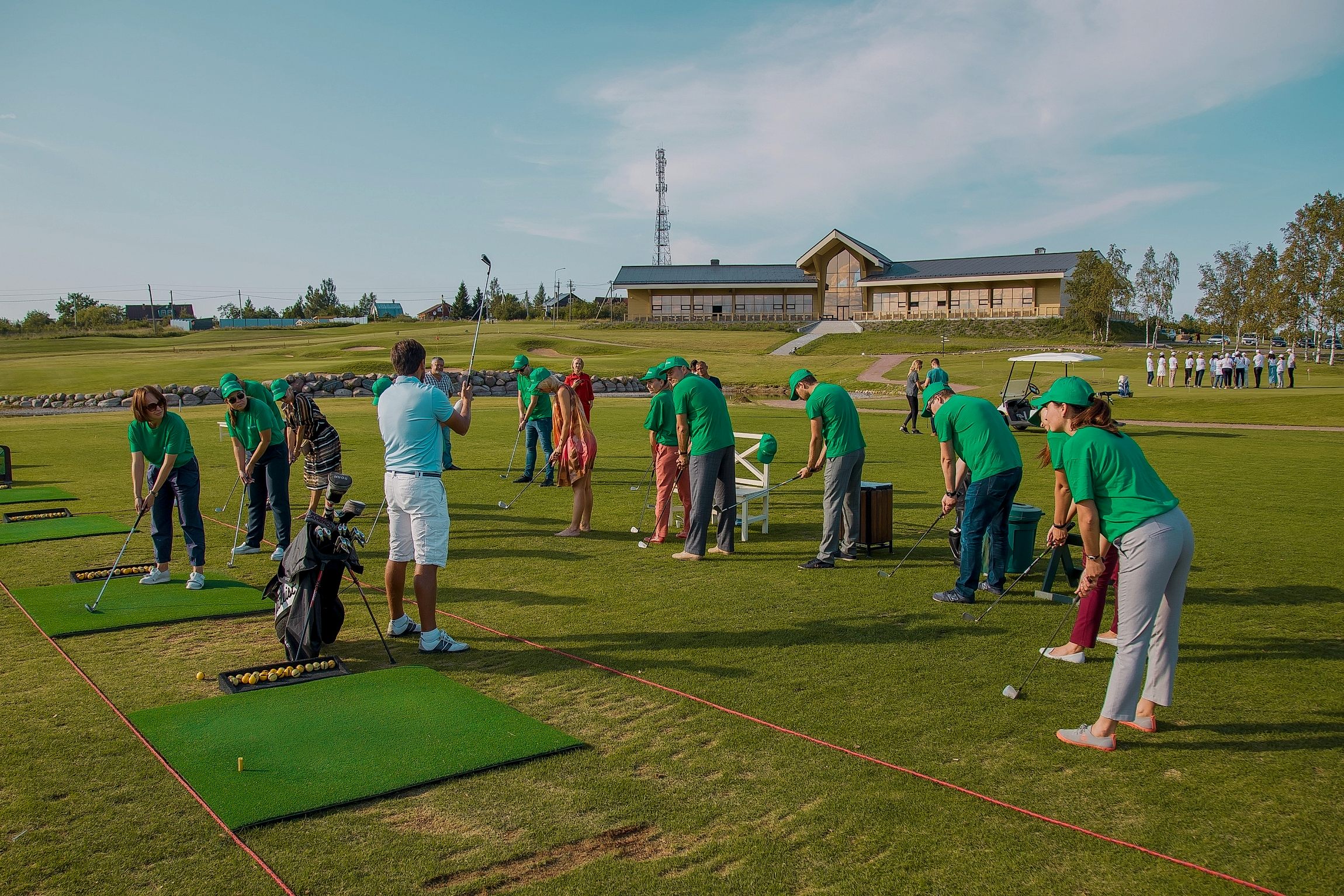 DRIVING RANGE